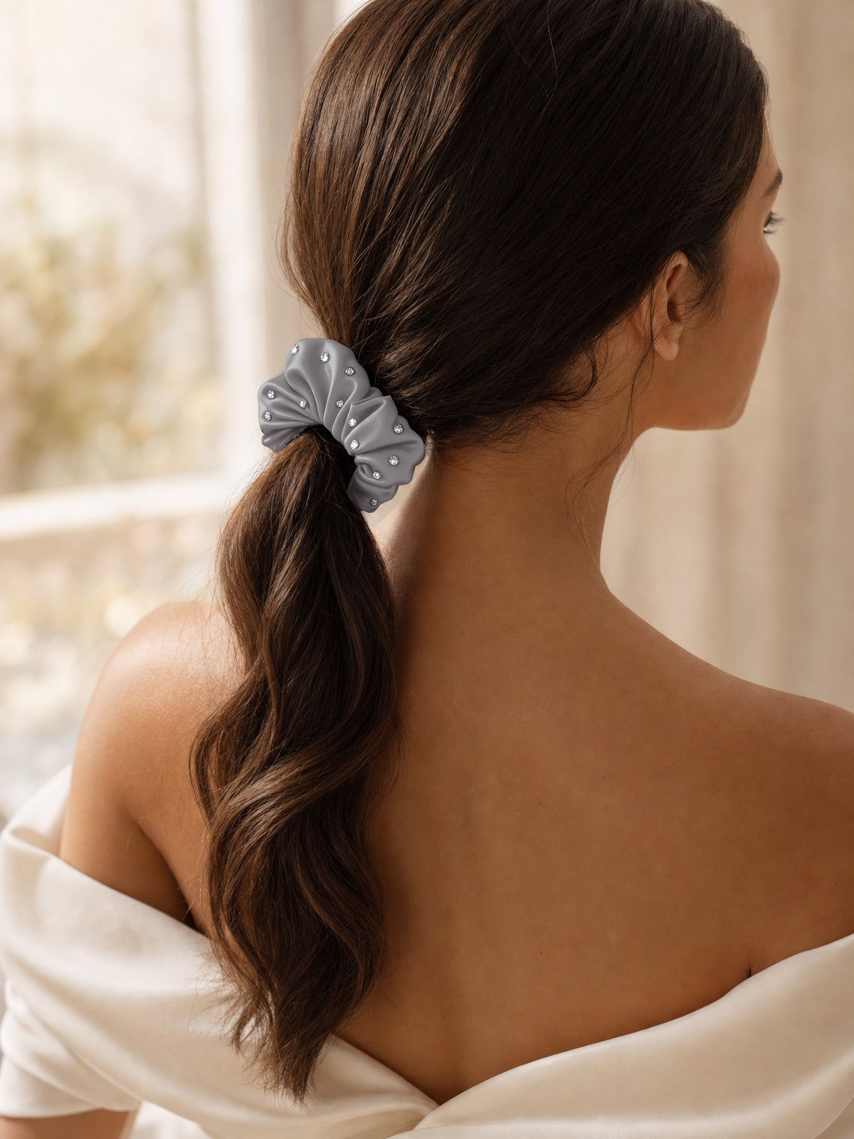 30 Momme Seidenscrunchie mit Strass