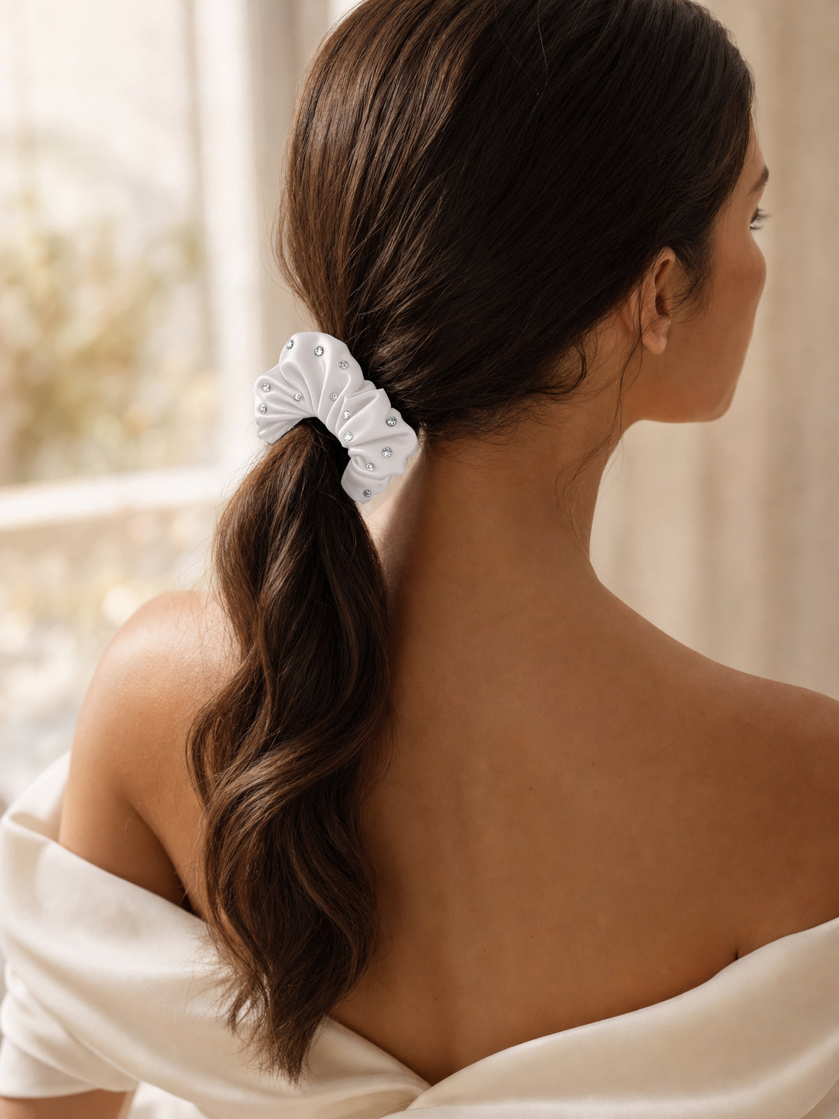 30 Momme Seidenscrunchie mit Strass