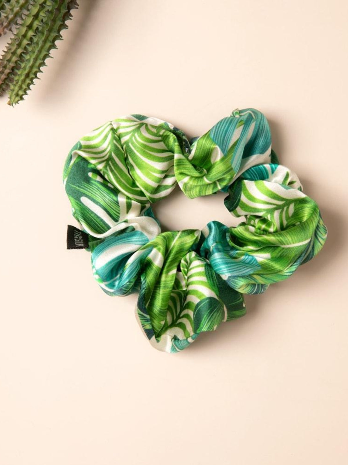 Seiden-Scrunchies mit besonderem Design