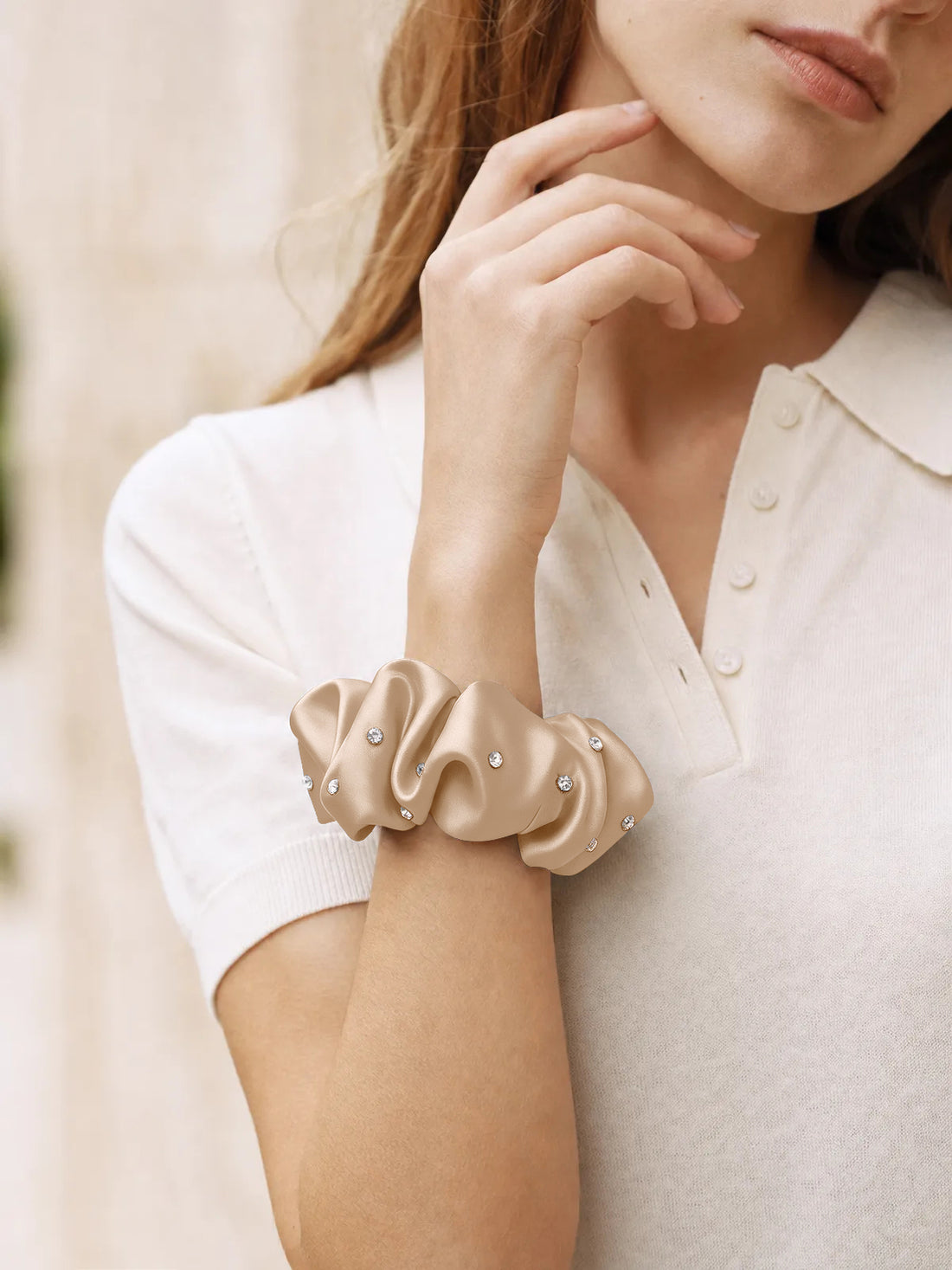 30 Momme Seidenscrunchie mit Strass