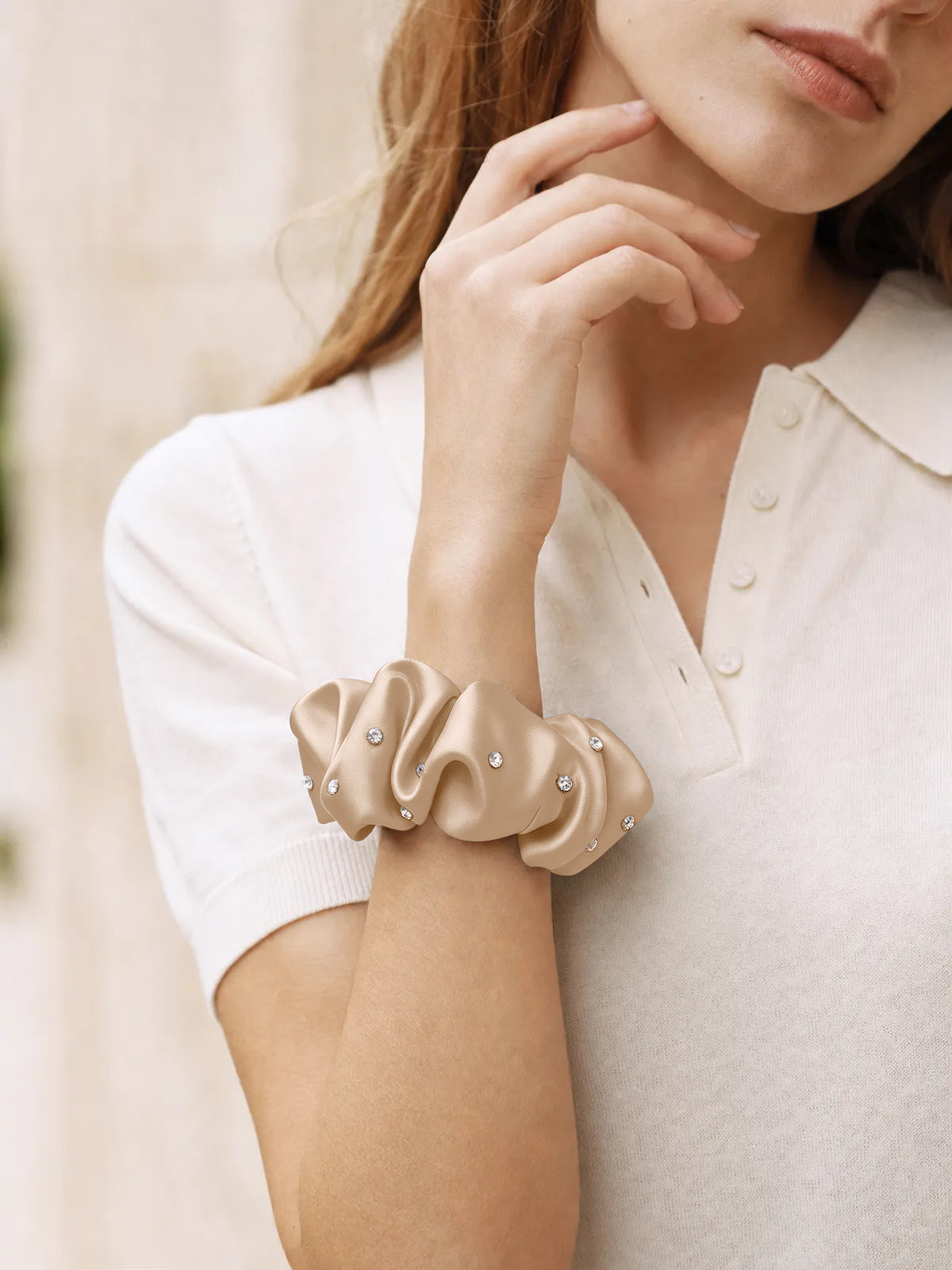 30 Momme Seidenscrunchie mit Strass