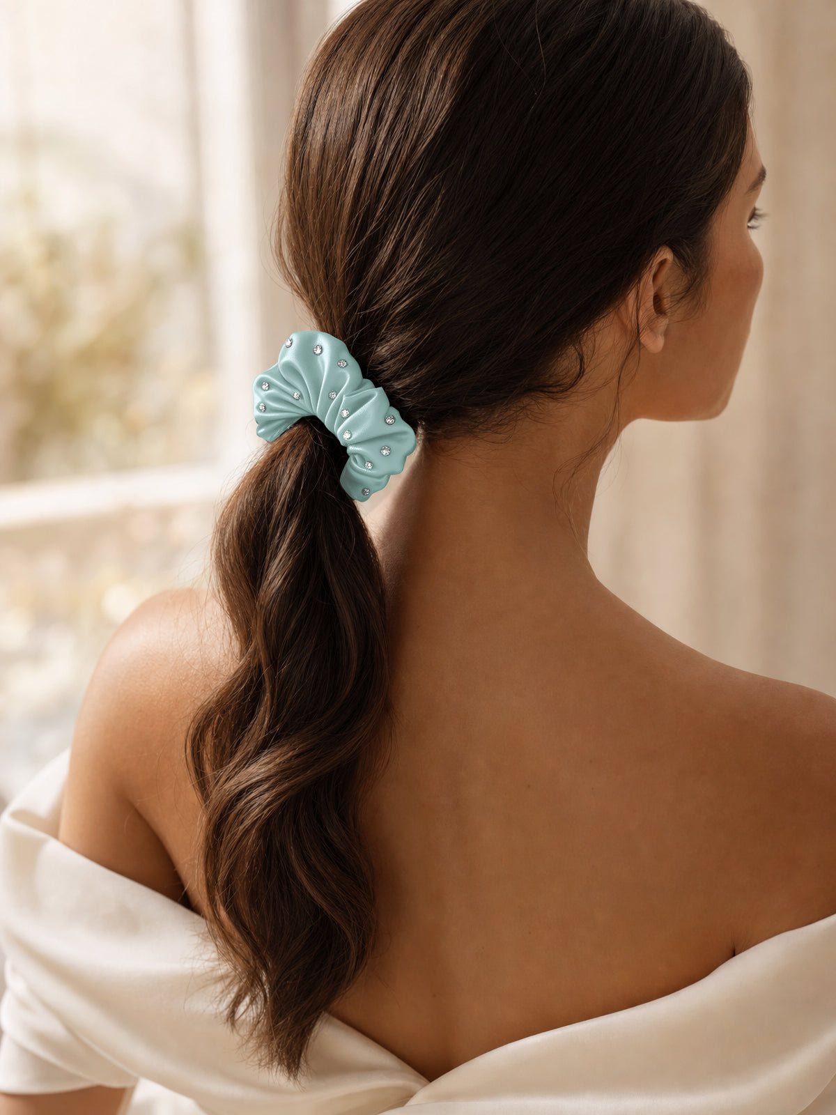 30 Momme Seidenscrunchie mit Strass