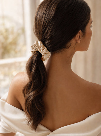 30 Momme Seidenscrunchie mit Strass