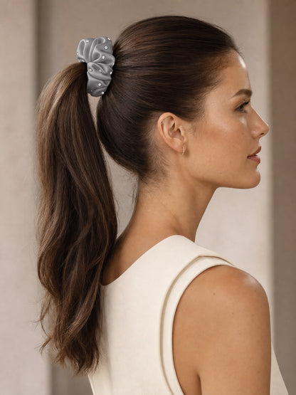 30 Momme Seidenscrunchie mit Strass