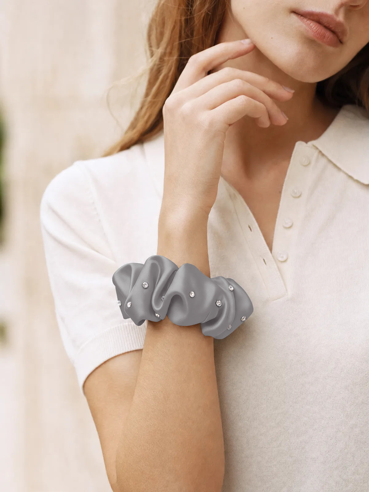 30 Momme Seidenscrunchie mit Strass