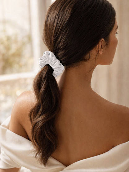 30 Momme Seidenscrunchie mit Strass
