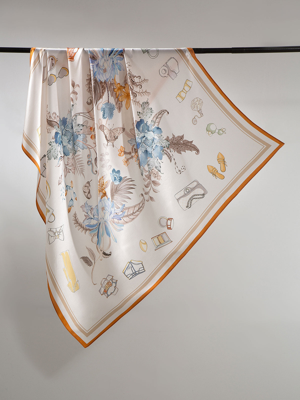 Großes Quadratisches Seidentuch 88x88 cm Luxuriöses Seiden Accessoire für Damen